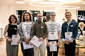 Foto von den fünf Gewinnern des BINDER Awards